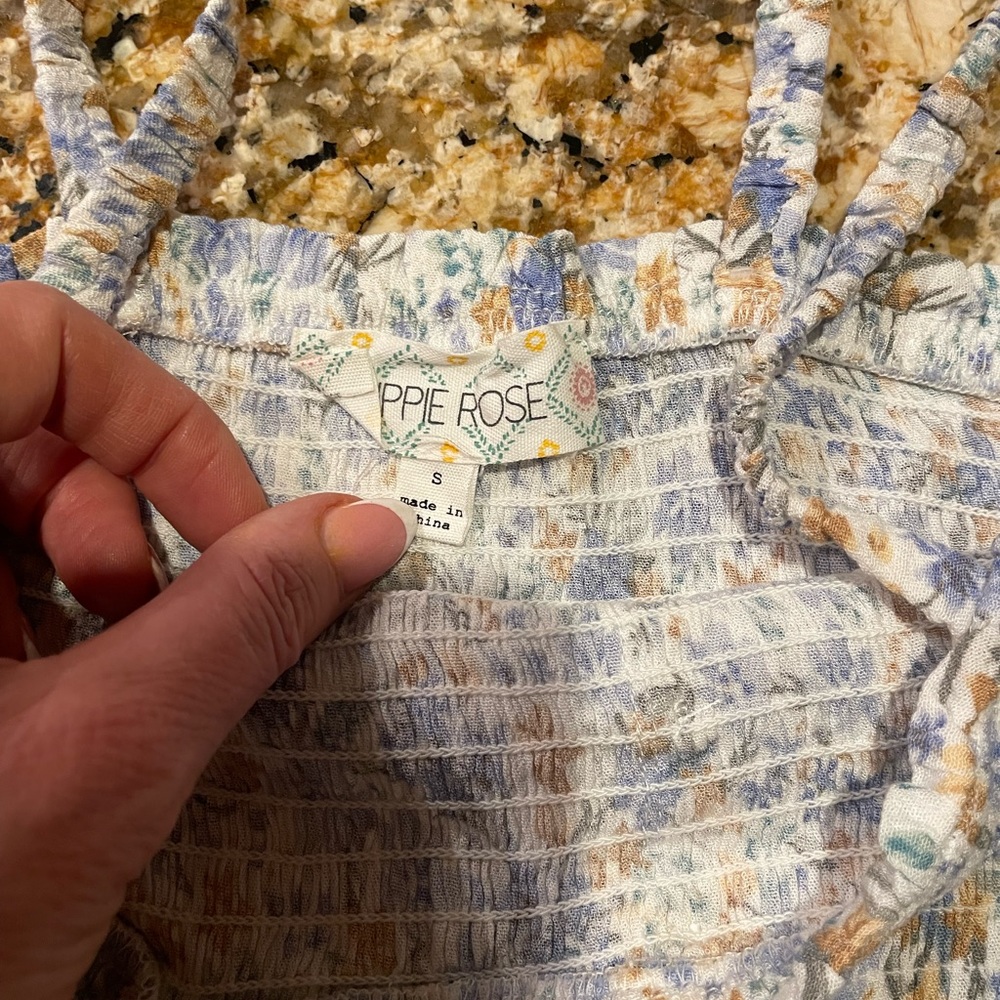 Small crop top - Picture 3 of 3